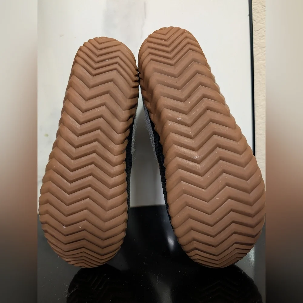 Sorel Youth Unisex Out N About Plus Boots Size 6 Used Excellent